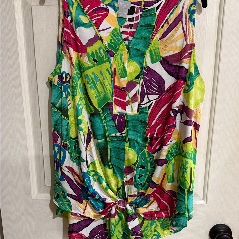 Chico's Colorful Leaf Print Sleeveless Blouse